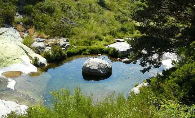 piscinas naturales hoyos del espino